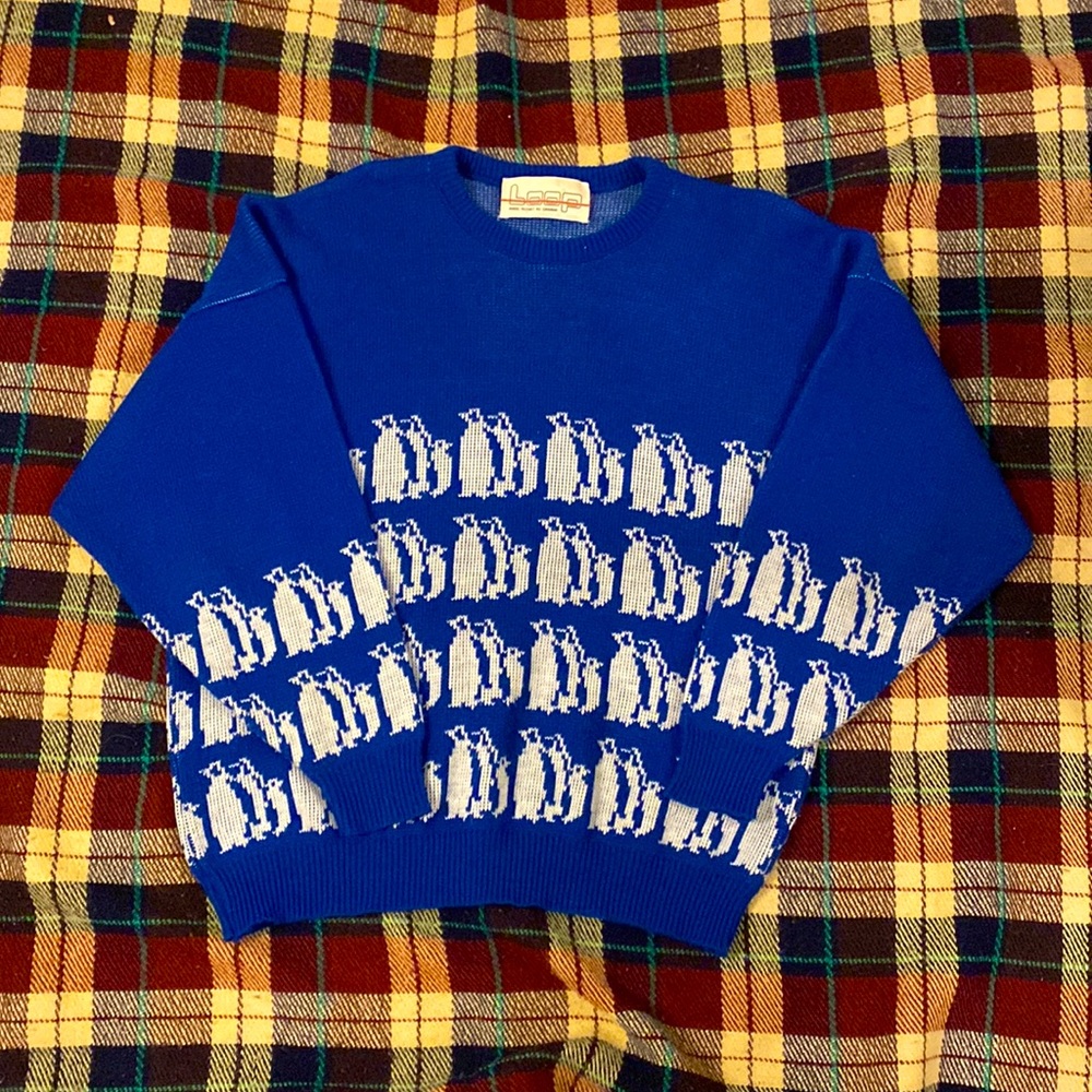 Cute Vintage Blue Pinguin Knit, Made In Canada